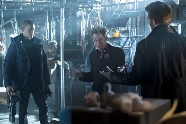 Read more about the article The Flash Season 2 Episode 9 Review